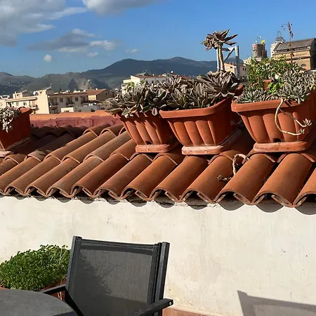 Fraleporte - Maqueda's Terrace Apartment Palermo