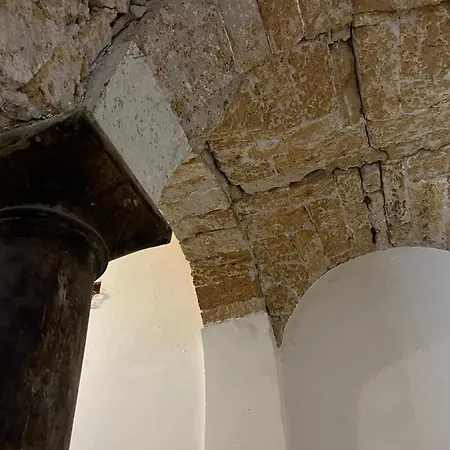 Fraleporte - Maqueda's Terrace Apartment