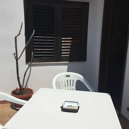 Fraleporte - Maqueda's Terrace Apartment